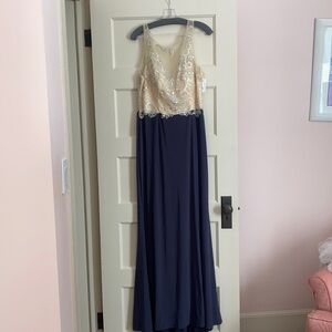 Val Stefani size 16 NWT never worn or altered